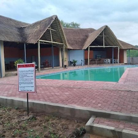Nkanga Hotel Kasane Luaran gambar