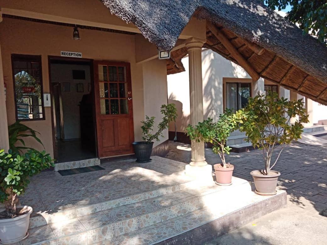 Nkanga Hotel Kasane Luaran gambar