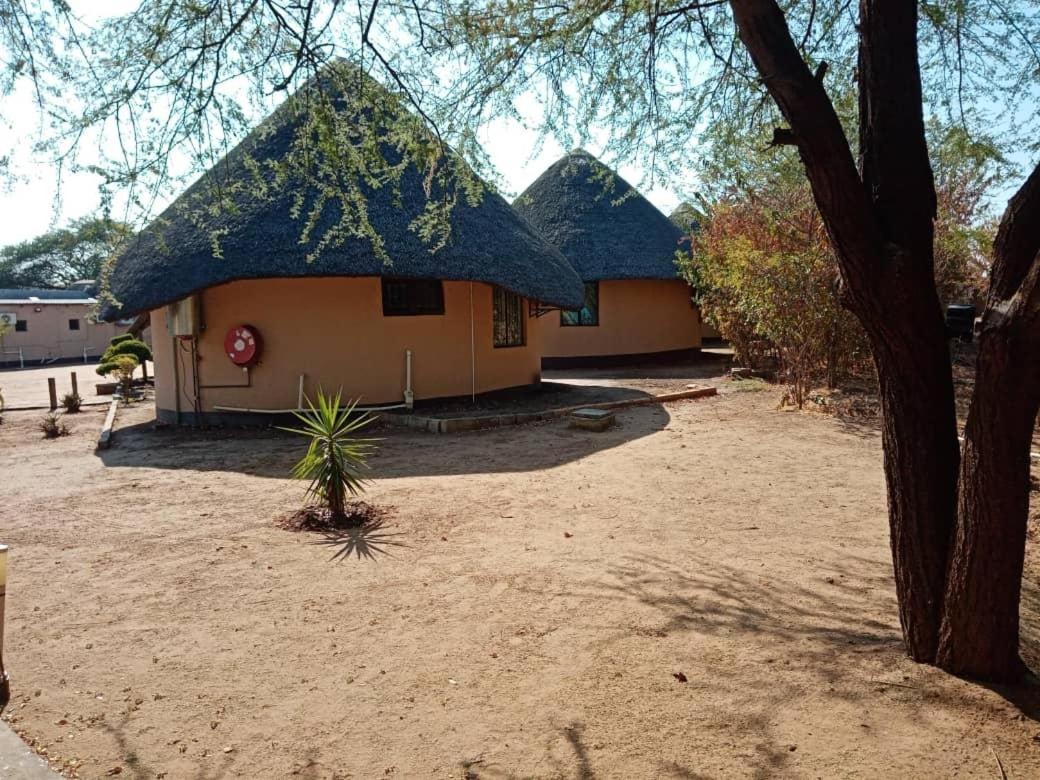 Nkanga Hotel Kasane Luaran gambar