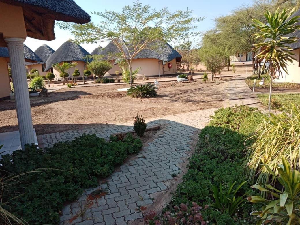Nkanga Hotel Kasane Luaran gambar