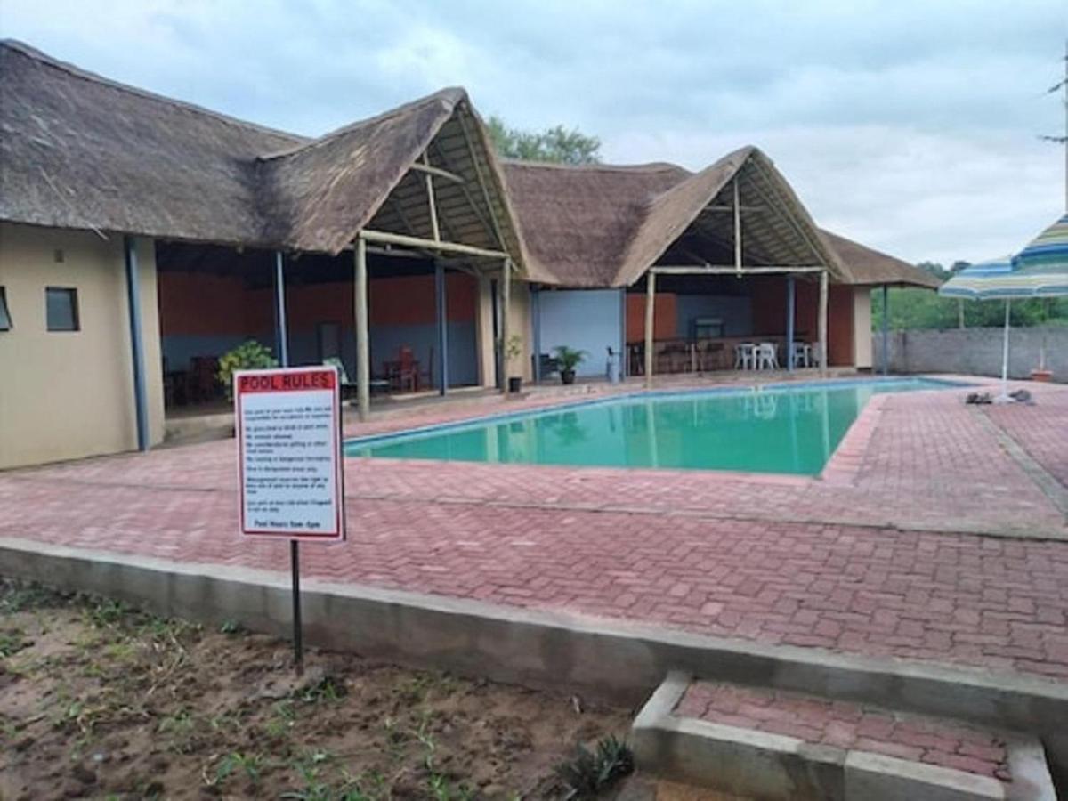Nkanga Hotel Kasane Luaran gambar