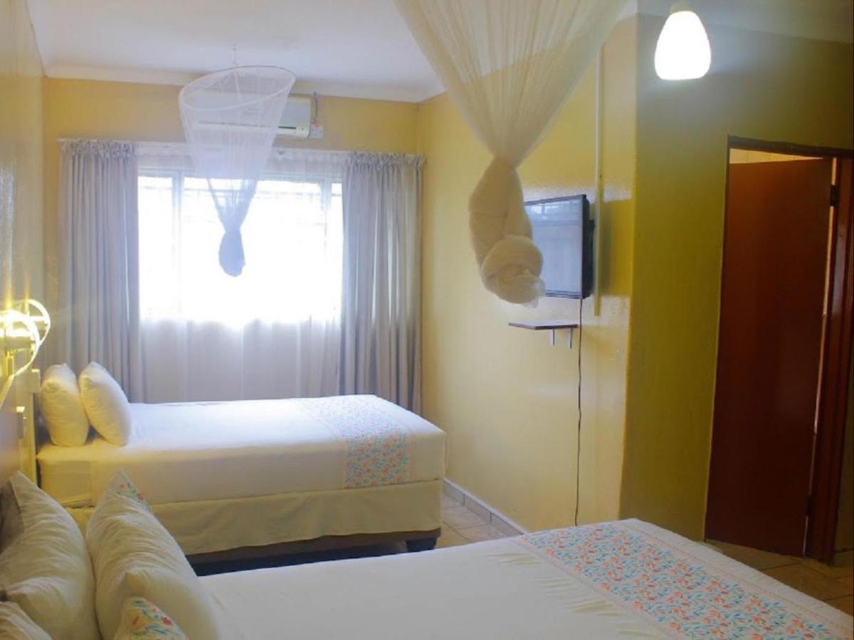 Nkanga Hotel Kasane Luaran gambar